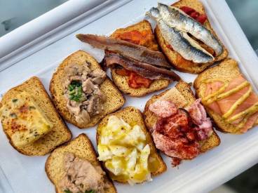 Baskické Pintxos: Moderný fingerfood